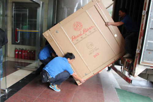 礼泉钢琴贵重工艺品无忧运